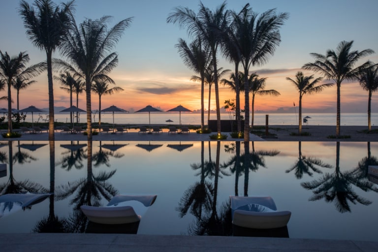 review resort alma cam ranh | thiên đường nghỉ dưỡng giữa vịnh biển xanh