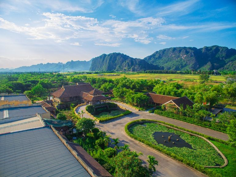 Emeralda Resort Ninh Bình | Địa Điểm Checkin Quên Lối Về