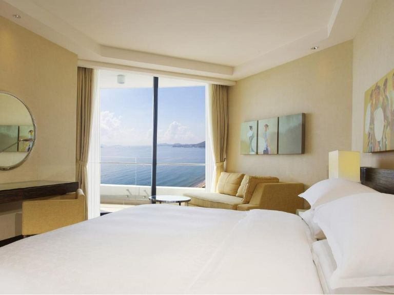 khách sạn sheraton nha trang – địa điểm lưu trú giáp biển chuẩn 5 sao cao cấp