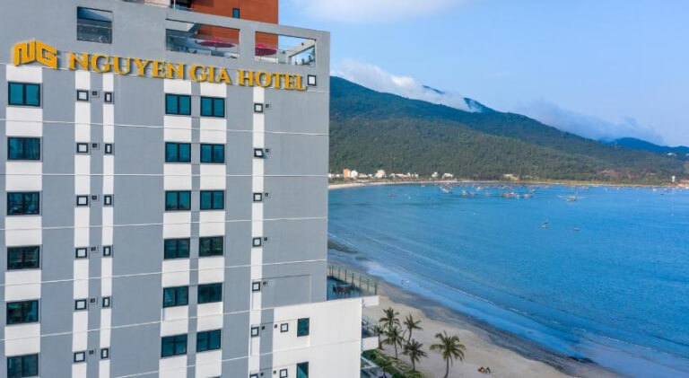 top 5 khách sạn đà nẵng gần biển đẹp rung động lòng người