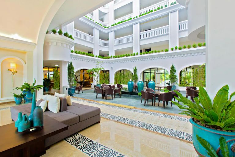 bật mí top 5 khách sạn hội an có view đẹp, chất lượng, giá rẻ nhất 2022
