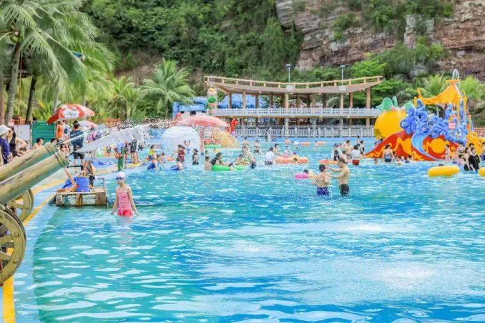 du lịch, điểm danh những công viên nước hot nhất hè 2022 tại việt nam