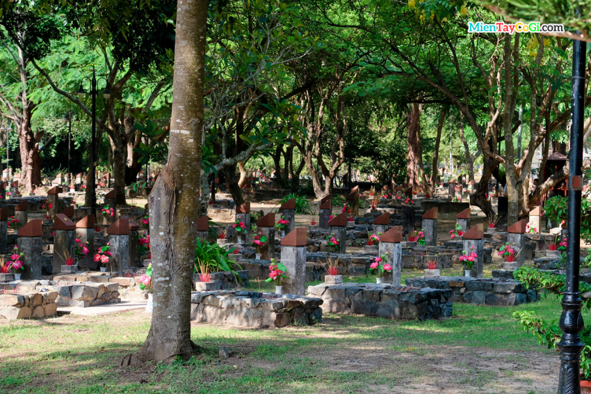 côn đảo, du lịch côn đảo, du lịch tâm linh, mộ võ thị sáu ở đâu tại côn đảo | linh thiêng ra sao | cách đi thế nào