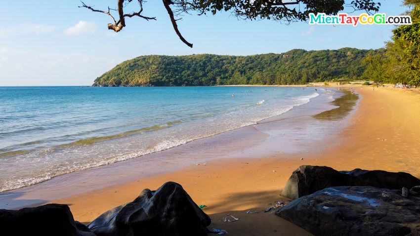 beach in mekong delta, con dao, con dao island, island in memkong delta, island vietnam, dam trau beach in con dao | don’t miss this most beautiful beach