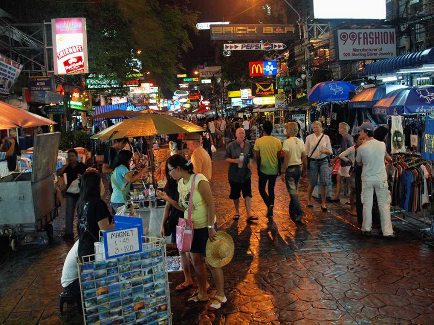 hàng rong sẽ bị cấm ở toàn bộ bangkok, trừ ở yaowarat và khao san