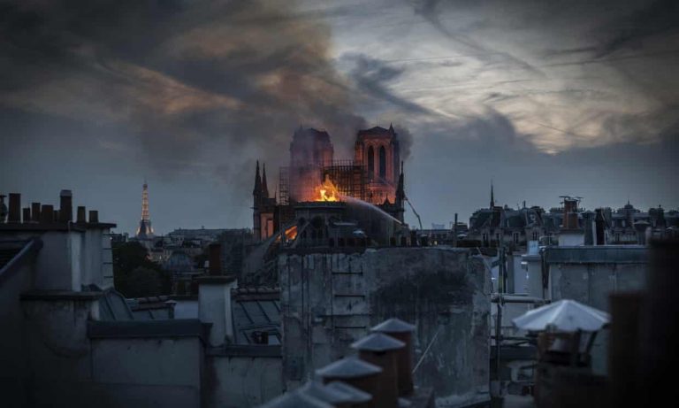 cháy tại nhà thờ đức bà paris – biểu tượng của pháp