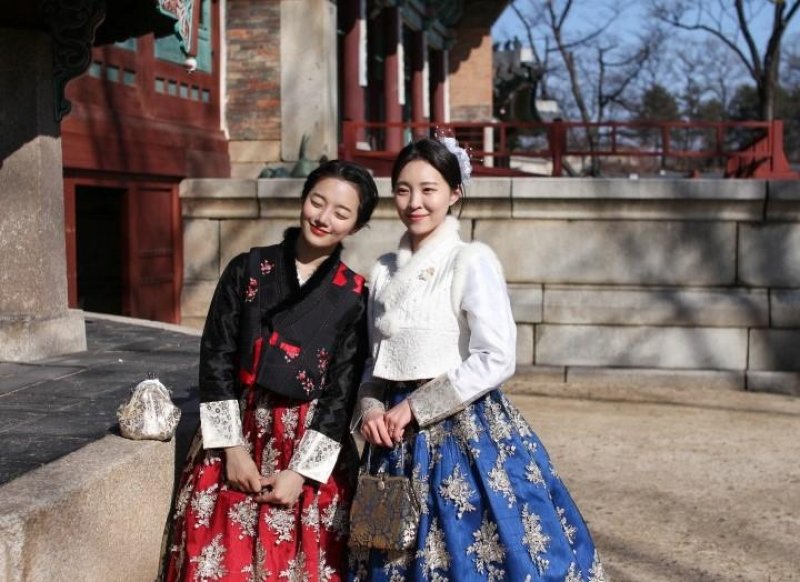 7 dịch vụ cho thuê hanbok ở seoul gần lâu đài gyeongbokgung