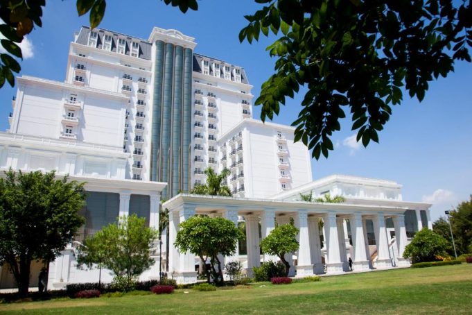 Top 10 khách sạn 5 sao ở Huế sang trọng và đẹp bậc nhất chỉ từ 2tr/đêm