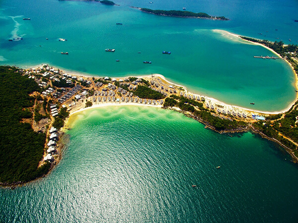 Khám phá vẻ đẹp hút hồn của biển Bãi Khem Phú Quốc
