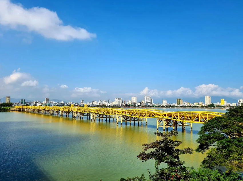 Cầu Nguyễn Văn Trỗi: Điểm tụ họp cực chill của giới trẻ Đà thành