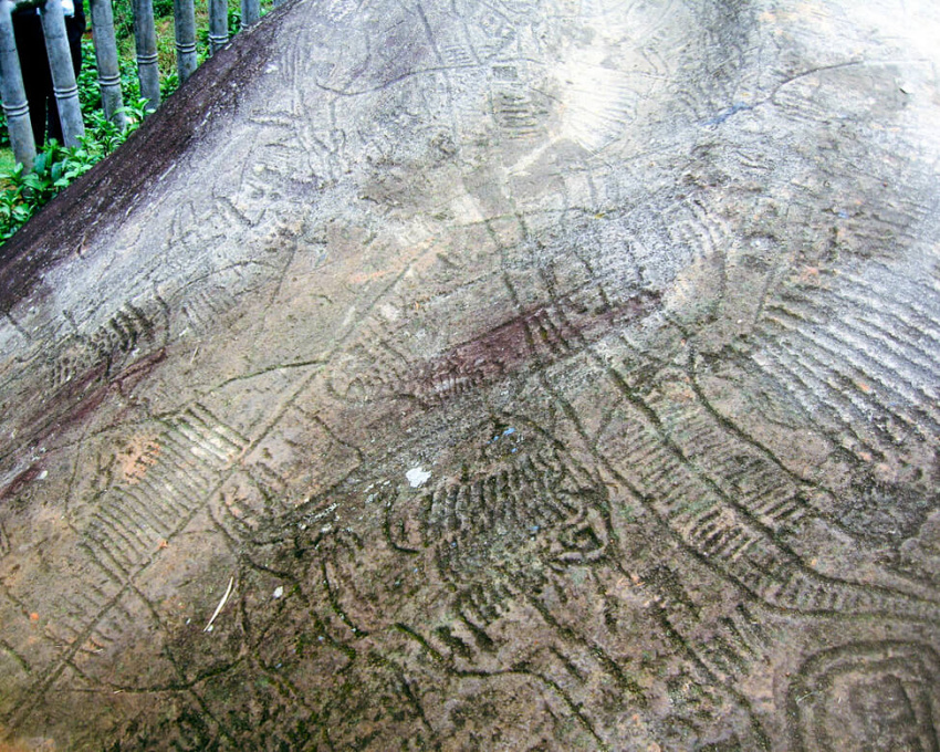 bãi đá cổ sa pa – di tích khảo cổ hàng ngàn năm tuổi của lào cai