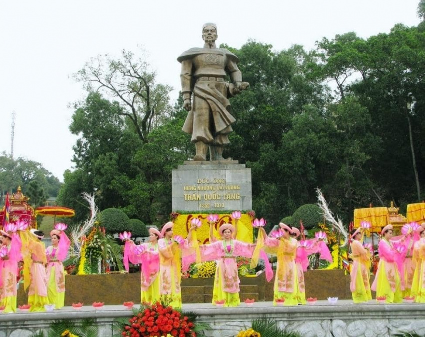 Đền Cửa Ông – Có gì tại một trong những ngôi đền đẹp nhất Việt Nam?