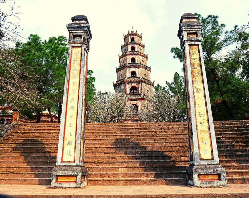 chùa linh mụ huế – độc đáo ngôi chùa có tuổi đời hơn 400 năm