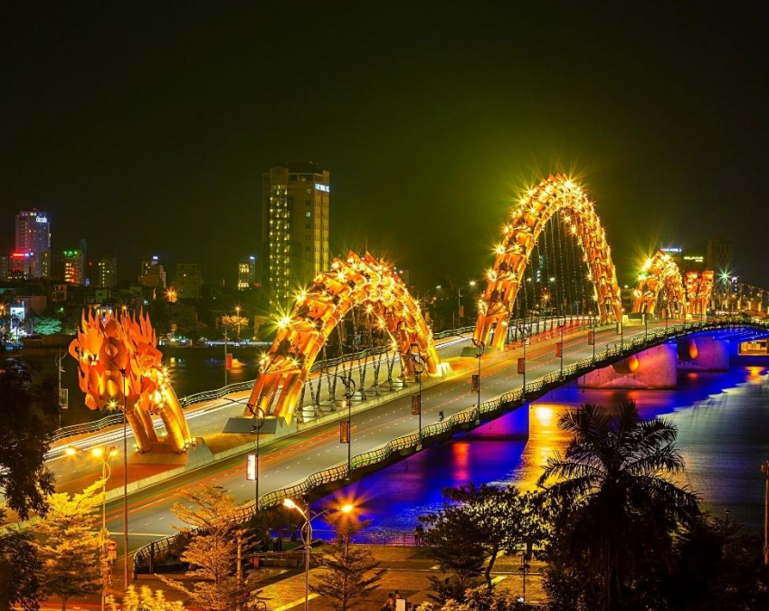 Cầu Hàm Rồng Đà Nẵng nơi gửi gắm khát vọng vươn ra biển lớn