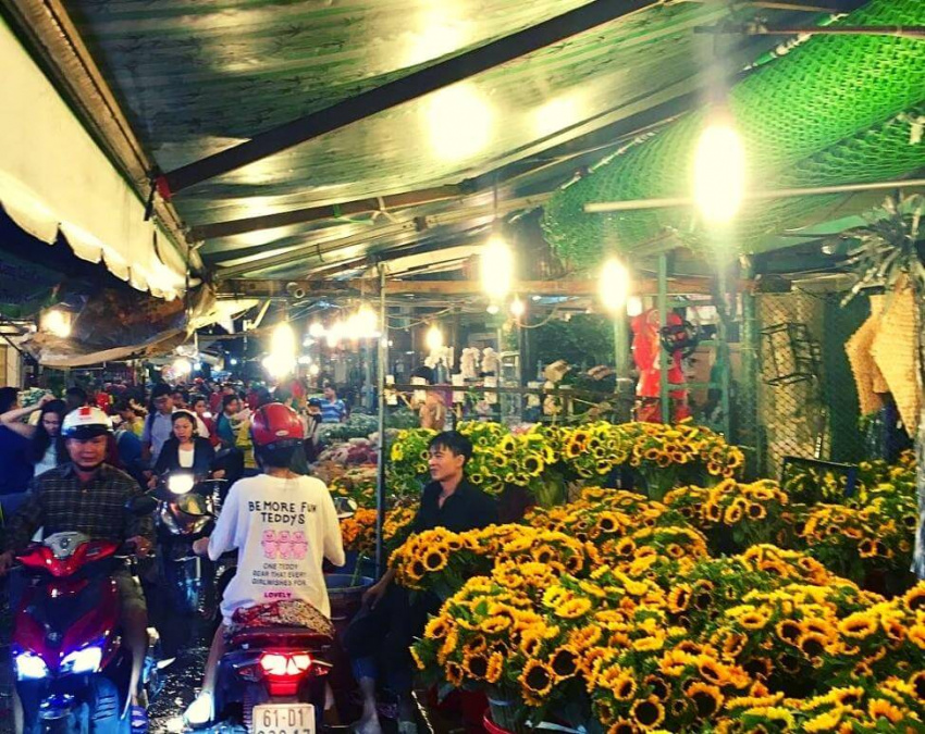 chợ hoa hồ thị kỷ quận 10: khu chợ không ngủ tại tphcm