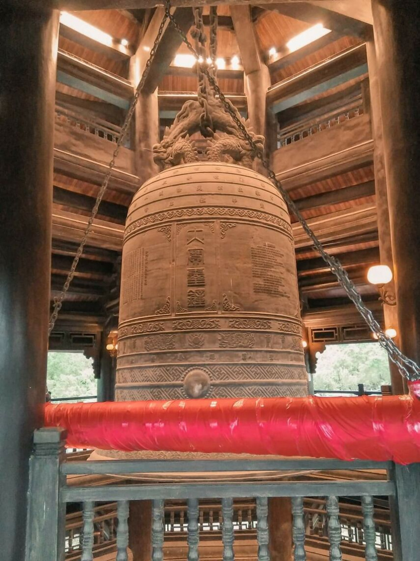 chùa bái đính - biểu tượng tâm linh của du lịch ninh bình.