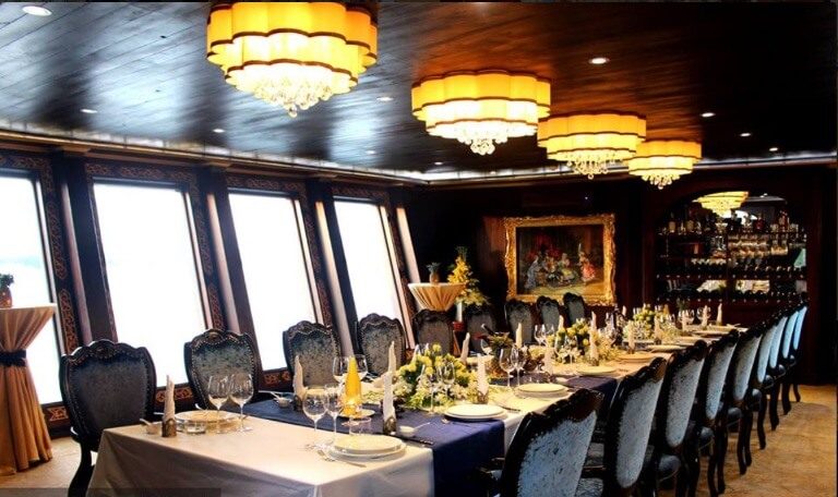 du thuyền elisa | nhà hàng nổi lớn nhất sài gòn