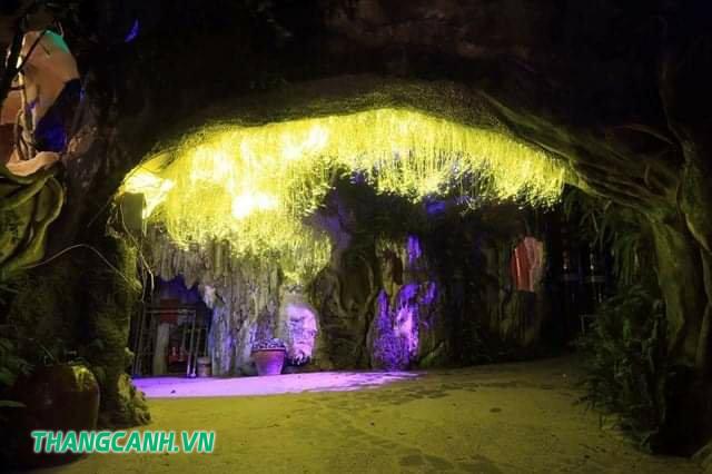 Crazy House Không gian ánh sáng nghệ thuật tại Đà Lạt