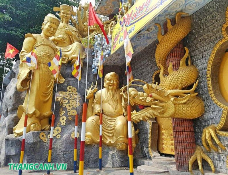 tp hồ chí minh, chùa kỳ quang 2 – ngôi chùa của những bức tượng màu vàng