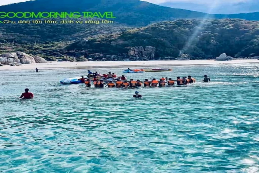 nên đi đảo nào ở nha trang, kinh nghiệm du lịch, công ty tnhh du lịch chào ngày mới, goodmorningtravel.vn, nên đi đảo nào ở nha trang