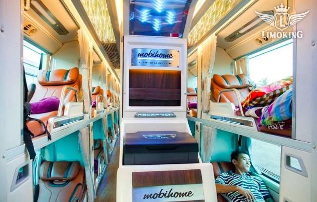 Xe limousine 32 giường nằm Liên Hưng từ Sài Gòn đi Nha Trang