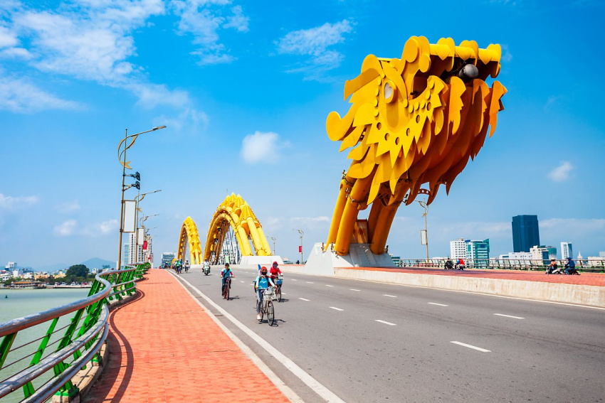 Cầu Rồng ở Đà Nẵng: Biểu tượng du lịch Đà Nẵng đầy ấn tượng