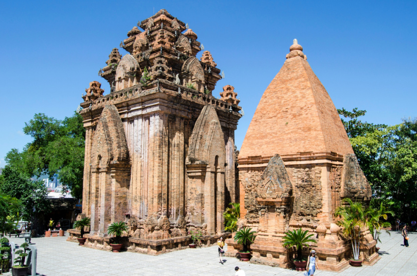 Tháp Po Nagar: Di sản văn hóa đậm nét tôn giáo Chăm ở Nha Trang