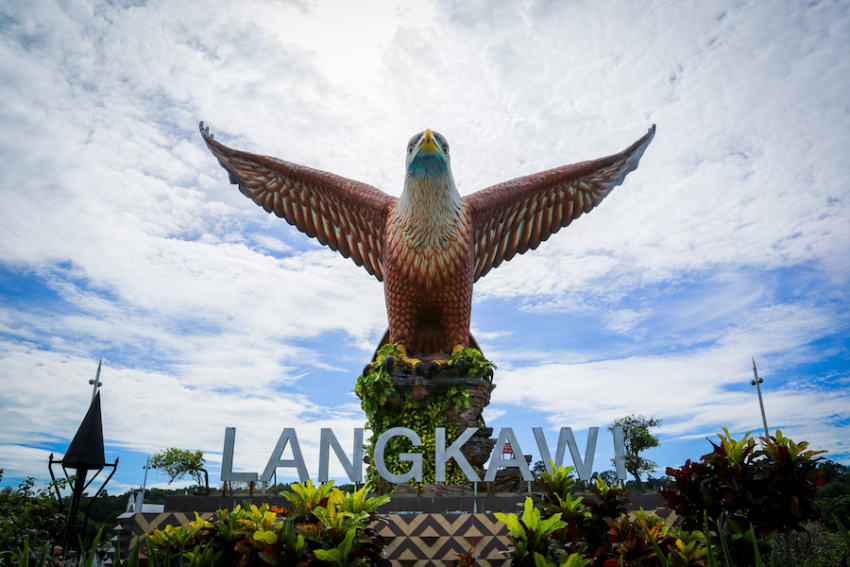 , du lịch langkawi - viên ngọc xanh của malaysia
