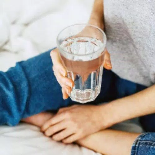 8 khung giờ vàng uống nước để giảm cân – Uống đúng lúc để eo thon dáng đẹp