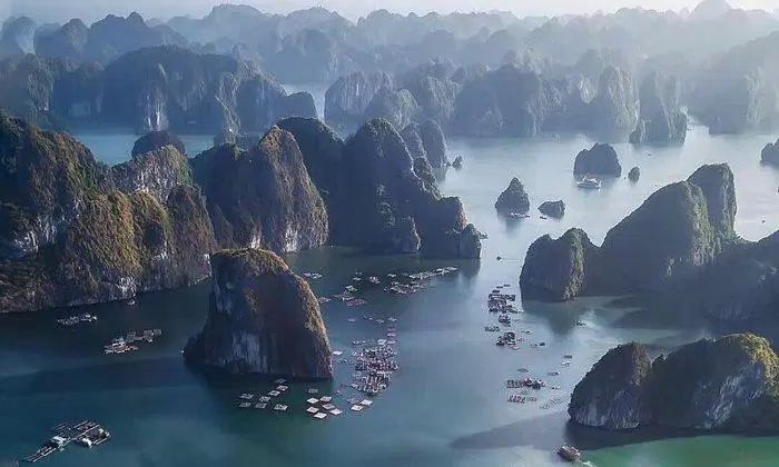 Vịnh Hạ Long – Kỳ quan tuyệt đẹp của tạo hóa ban tặng cho đất nước Việt Nam