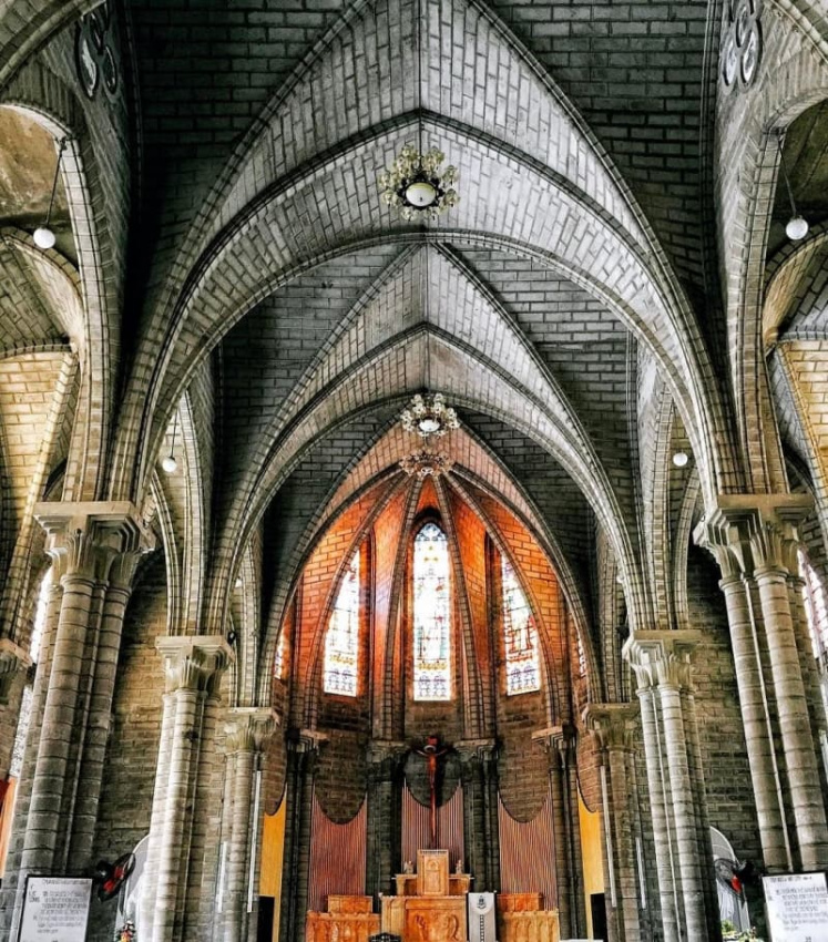 nhà thờ đá sapa, review nhà thờ đá sapa – nơi quy tụ hàng nghìn góc sống ảo
