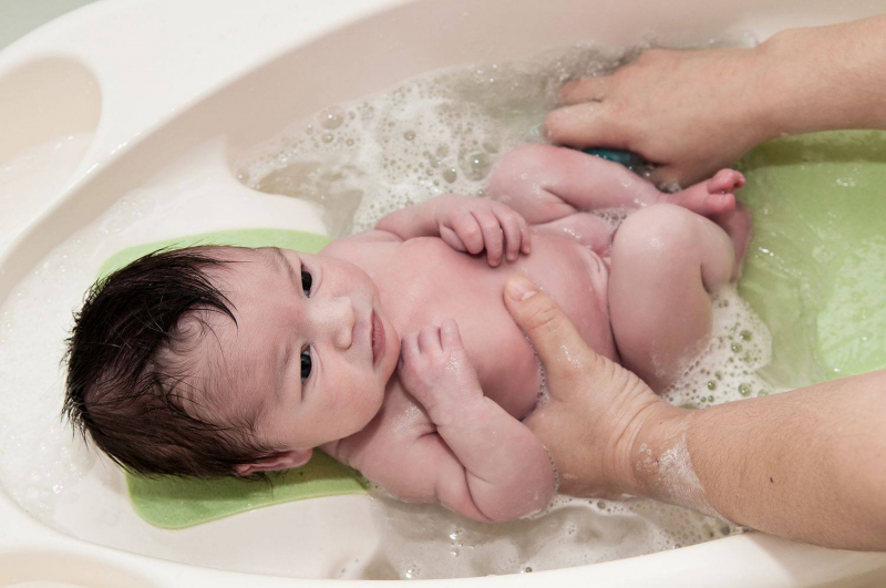 top 8  dịch vụ tắm bé tại nhà tốt nhất quận cầu giấy, hà nội