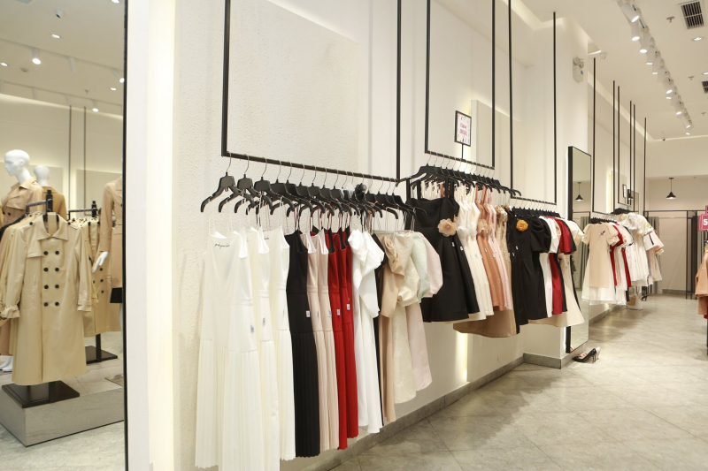 Top 10 shop thời trang nữ đẹp nhất, hút khách tại HCM 2024