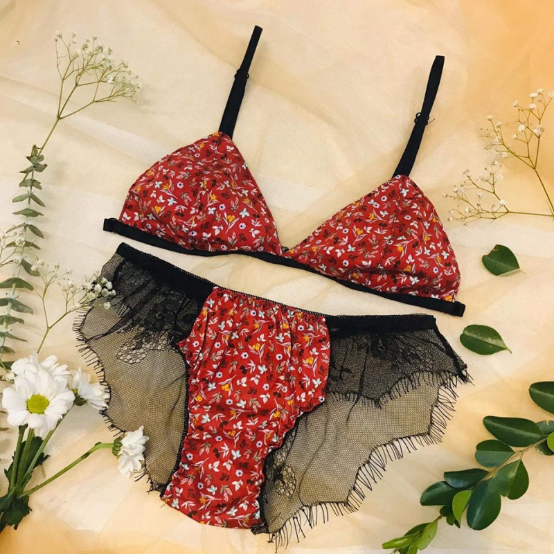 𝐓𝐫𝐚̆𝐦 𝐡𝐨𝐚 đ𝐮𝐚 𝐧𝐨̛̉ 𝟏 𝐠𝐢𝐨̛̀ - Tiny Bras Lingerie & Bikini