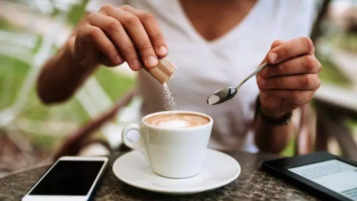 sức khỏe, dinh dưỡng, điều gì xảy ra nếu bạn uống cà phê khi bụng đói? đâu là thời điểm tốt nhất để uống cà phê?