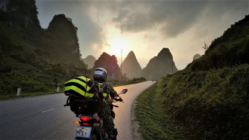 Đi phượt xe máy Hà Giang cần chuẩn bị gì: 12 vật bất ly thân