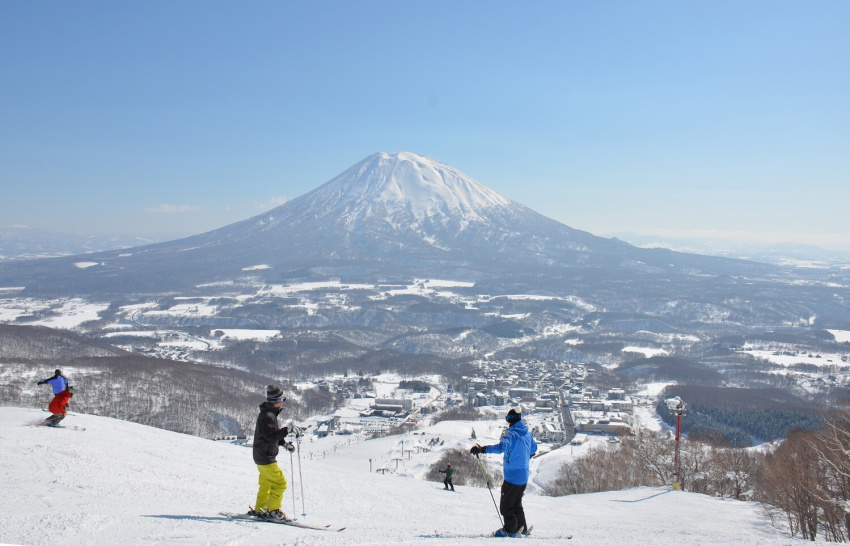 top 6 địa điểm trượt tuyết nổi tiếng nhật bản