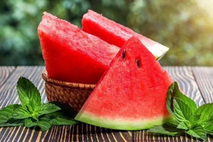 6 loại hoa quả giúp bù nước cho cơ thể bạn nên ăn mỗi ngày