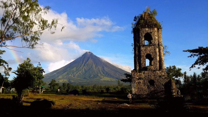 Chinh phục núi lửa Mayon- Philippines trải nghiệm có “một không hai”