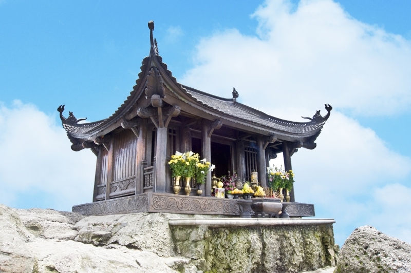 Khu du lịch Yên Tử – vùng núi thiêng ở Quảng Ninh