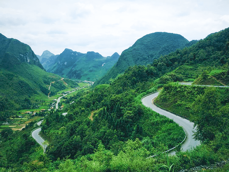 Chinh phục Dốc Chín Khoanh – con dốc độc đáo nhất Việt Nam