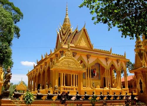 Khám phá chùa Vàm Ray – chùa Khmer lớn nhất ở miền Tây