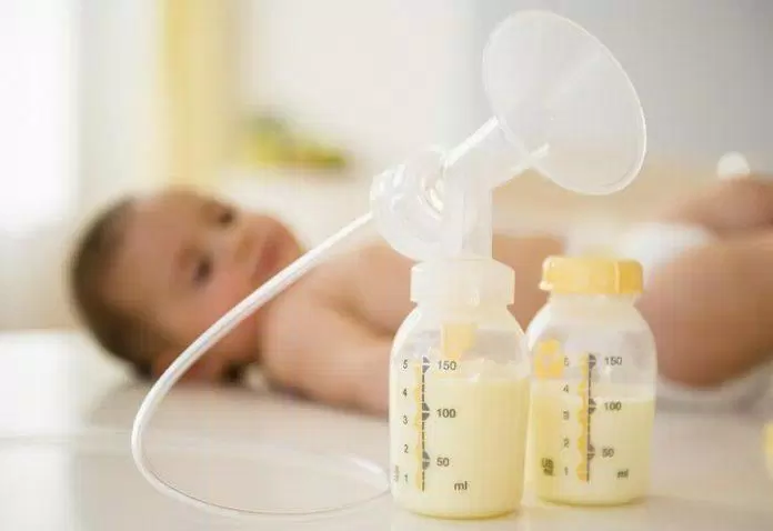 sức khỏe, dinh dưỡng, tư thế cho trẻ bú mẹ đúng cách và một số vấn đề thường gặp khi cho trẻ bú sữa mẹ