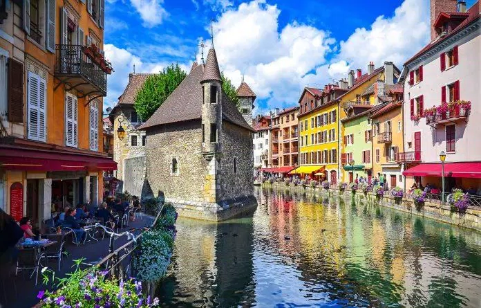 12 điều nên làm khi đến thăm thành phố được mệnh danh “Venice của nước Pháp”