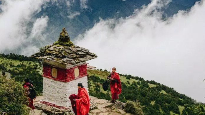 Vẻ đẹp của con đường mòn xuyên Bhutan: Đất nước hạnh phúc nhất thế giới